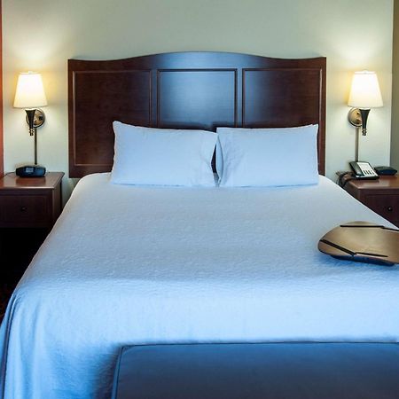 Hampton Inn & Suites Вотертаун Екстер'єр фото