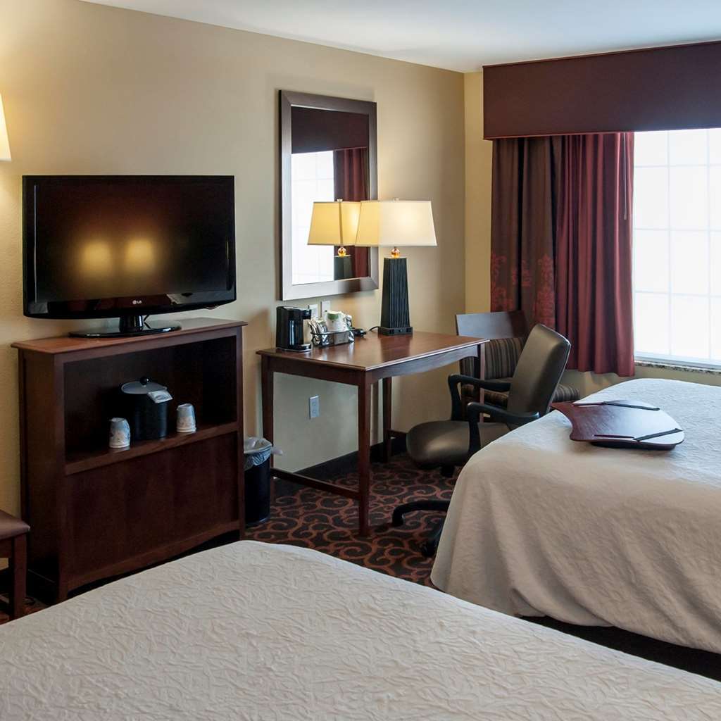 Hampton Inn & Suites Вотертаун Номер фото